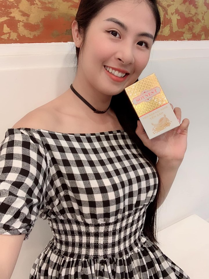 Viên mầm đậu nành yến sào Soynest với vị ngọt, dễ ăn, được điều chế thành từng viên, Ngọc Hân có thể mang đi trong những kỳ công tác của mình. 