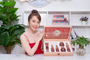 Bộ mỹ phẩm kayoko plus đỏ Nhật Bản - mờ nám,trắng da